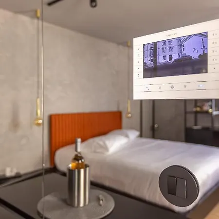 Apartamento Teatro 2 *